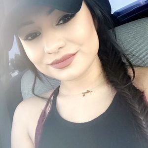 Meet your Posher, Annie